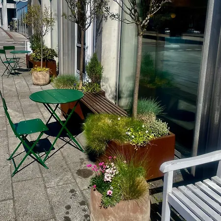Modern New Yorker Style In Heart Of Kodaň